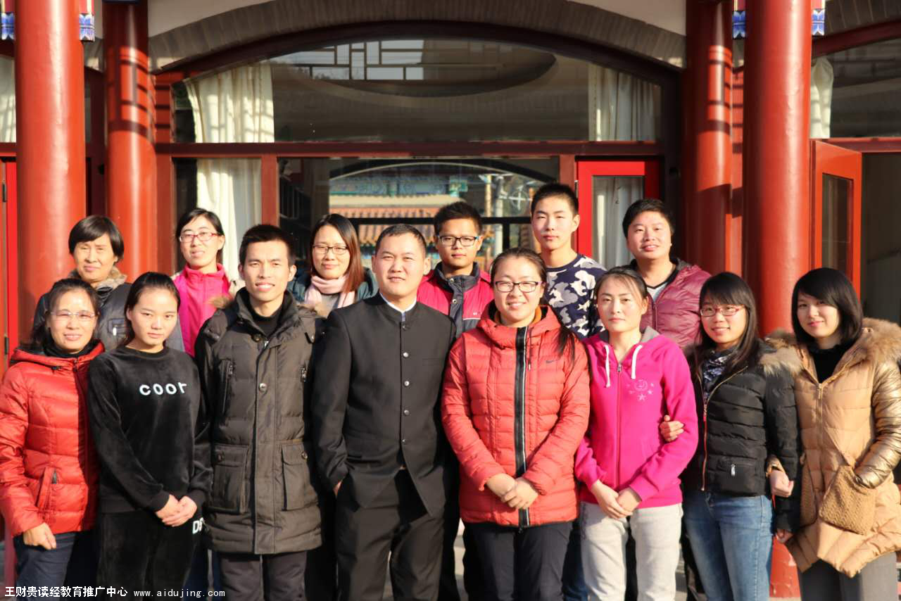 ������ǫ������ѯ���Ķ�������������ѵ����������