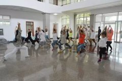 ����Ϊ���㣬�����財�����һ�ٰ�ί���ɼ�