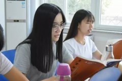 ����ô������ʥ��·��һ������µ�������һ�١�ӪԱ�ĵ���