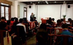 ������Ժѧ��ŷ�����ݣ��ԴӶ������ҵ�һ��ѡ�������׵ģ��������