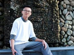 ¬��Զ��һ��ֻ��ʥ����